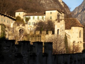 Chiaroscuro sul Castello di Mezzolombardo