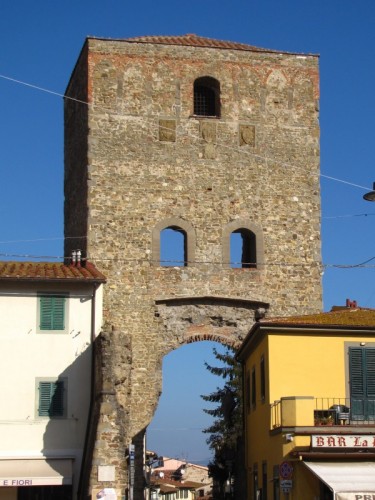 Lastra a Signa - La porta di Lastra a Signa Lastra a Signa - La porta di Lastra a Signa