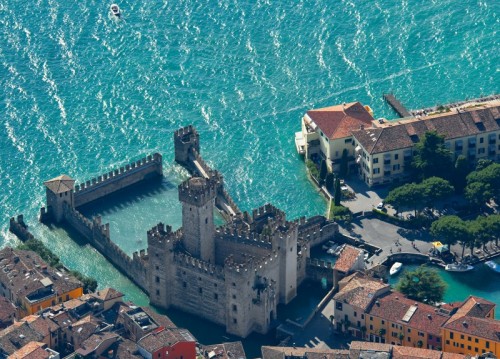 Sirmione - CASTELLO SCALIGERO Sirmione - CASTELLO SCALIGERO