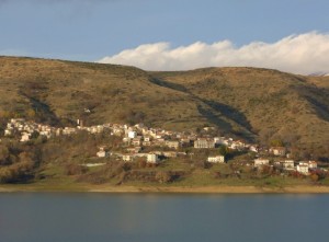 Sulla sponda del lago