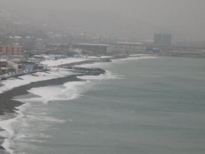 SPIAGGIA DI VOLTRI INNEVATA