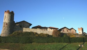 Il Ricetto visto da est.