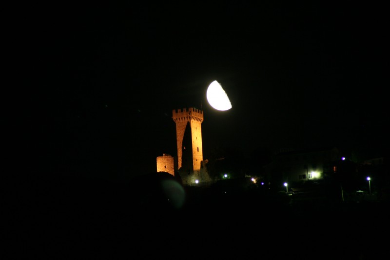 ''la torre sotto la luna…'' - Castelnuovo Magra