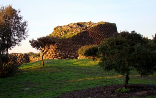 Abbasanta - Nuraghe Losa al tramonto Abbasanta - Nuraghe Losa al tramonto