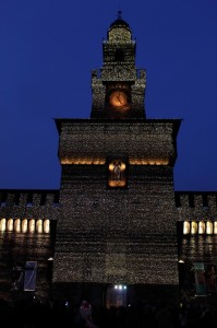Onde luminose al Castello Sforzesco