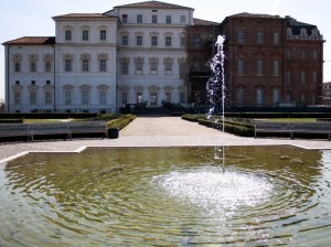 Giochi di luce e spruzzi di gioia a Venaria
