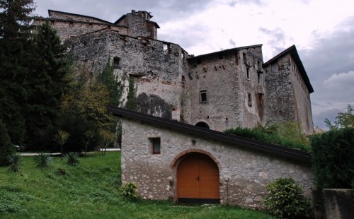 Calliano - Castelpietra a Calliano Calliano - Castelpietra a Calliano