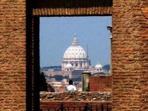 Panorama di Roma “sbirciato” dai resti del Palatino