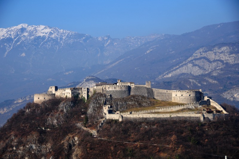 ''Castel Beseno - vista di insieme'' - Besenello