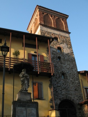 Pontida - La torre di Odiago