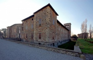 Lato Castello con fossato