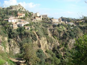 Scorcio della rocca di Savoca