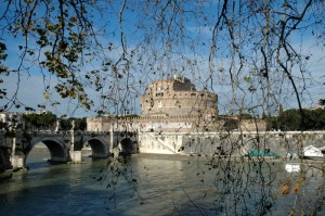 Tra i rami Castel Sant’Angelo