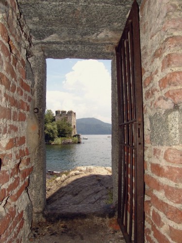 Cannobio - Da torre a torre. Castelli di Cannero