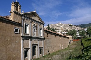 La Certosa e il paese