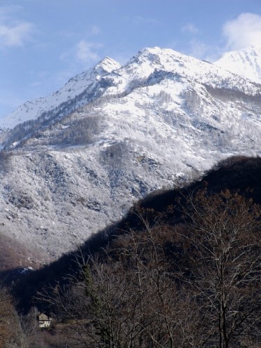 Challand-Saint-Anselme - La neve oltre il buio. Val d'Ayas Challand-Saint-Anselme - La neve oltre il buio. Val d'Ayas