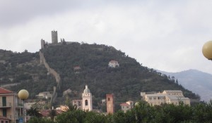 Dall’anno 1000 a guardia di Noli