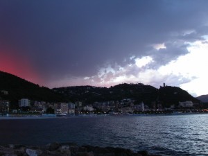 Tramonto di fuoco a Noli