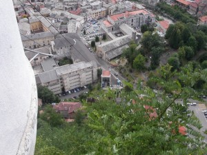 Il Roccolo e Varallo dalla funivia del sacro Monte