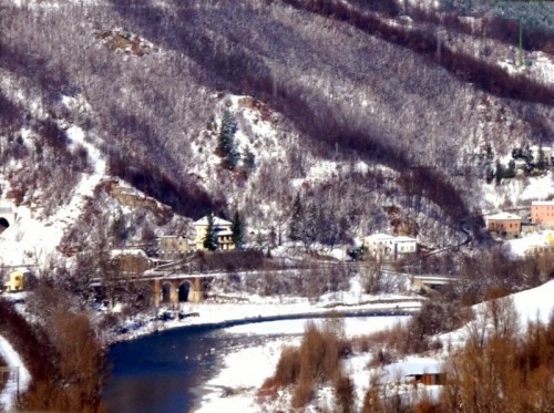 Borgo Val di Taro - la valle del Taro innevata 