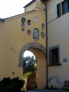 L’ingresso al castello
