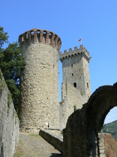 Castelnuovo Magra - Torri del castello Castelnuovo Magra - Torri del castello
