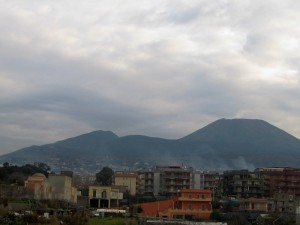panorama di Ercolano e nello sfondo il Vesuvio