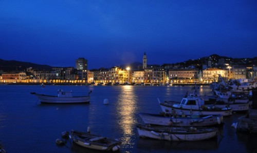 Imperia - Oneglia e i suoi portici Imperia - Oneglia e i suoi portici