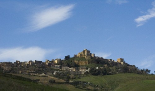 Naro - Naro,dall'arabo.fuoco