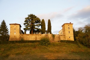 il castello di Trussio al tramonto