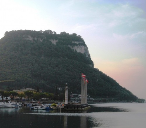 Garda - Mattina luminosa............fra poco Garda - Mattina luminosa............fra poco