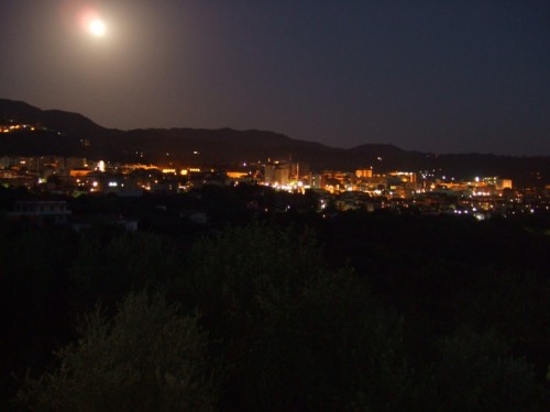 Vallo della Lucania - La luna su Vallo di notte