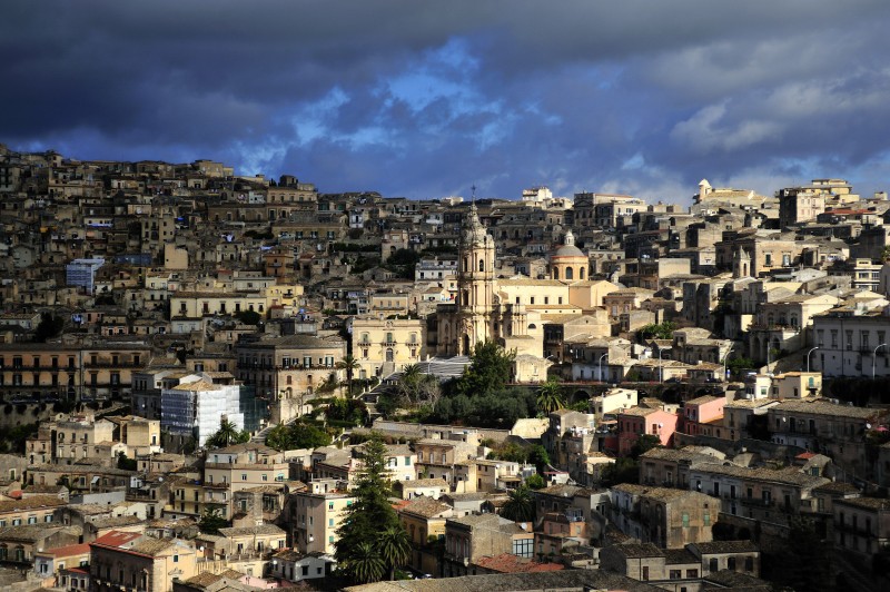 ''Modica Alta, tra luci e ombre.'' - Modica