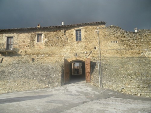 Bevagna - PREGO ACCOMODATEVI. Bevagna - PREGO ACCOMODATEVI.