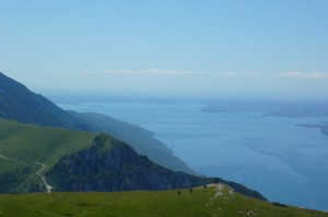 Vista del Lago di Garda dal Rifugio Altissimo - Monte Baldo