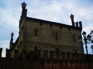 Facciata del castello