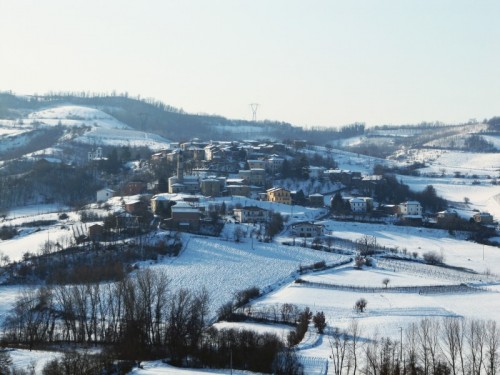 Costa Vescovato - Adagiata sul pendio