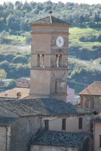 Campanile chiesa San Giovanni Battista risalente al 1400 d.C.