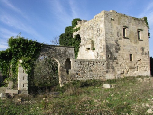 Melpignano - masseria fortificata-maglie