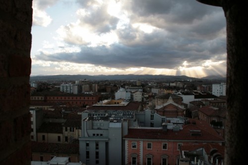 Forlì - Raggi di sole sulle colline viste da S.Mercuriale Forlì - Raggi di sole sulle colline viste da S.Mercuriale