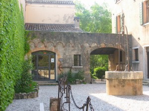 Nel cortile…..