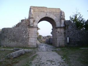 Porta di Bojano a Saepinum (I sec. d. C.)