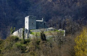 Un misterioso castello in quel di Mello
