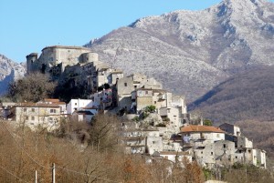 Il borgo medioevale di Prata Inferiore.