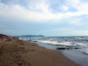 La costa degli Etruschi con Populonia sullo sfondo