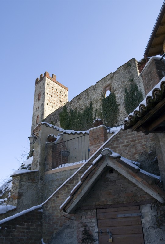 ''Castelletto d’Orba, la torre dell’antico castello (XI sec.).'' - Castelletto d'Orba