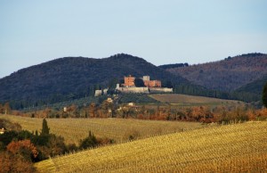 Il castello di Brolio sorge al centro dell’area del Chianti senese