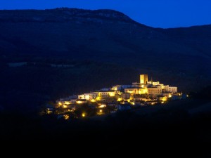 Castel di Ieri in notturna