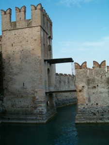 Castello Scaligero - particolare del ponte levatoio