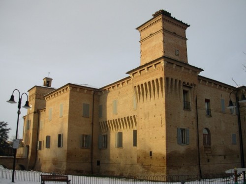 Soliera - Sedetevi ad ammirare il castello Campori
